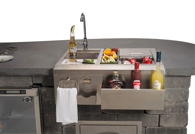Cocktail Center - Outdoor Kitchens by Jackson Grills