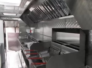 Canadian Brewhouse - Food Trucks - 18 ft Step Van