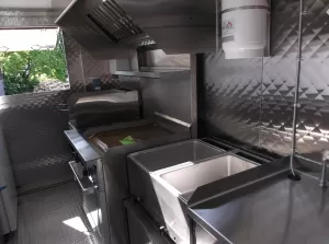 Neille - Asian Food Trucks - 18 ft Step Van